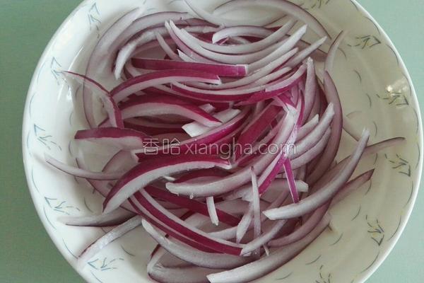 洋葱炒木耳的怎样做，如何炒洋葱木耳（洋葱木耳）