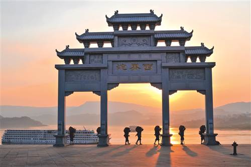 北纬30度中国行重庆，北纬三十度旅行日记（风情土家 康养石柱）