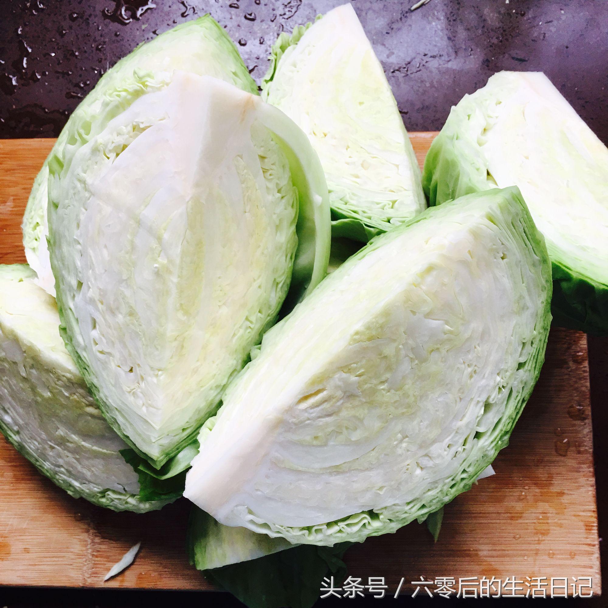 东北圆白菜腌制酸菜的做法