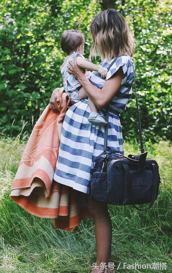 怀孕的女生在孕期也要优雅漂亮，都有哪些穿搭推荐呢，怀孕的女生在孕期也要优雅漂亮（怀孕了怎么穿都觉得难看）