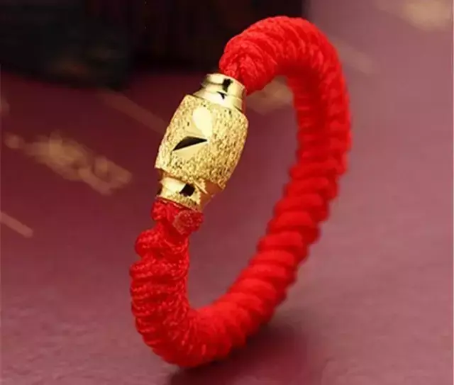 戴翡翠转运珠有哪些讲究，戴翡翠转运珠有什么好处吗（原来戴黄金转运珠有这么多讲究）