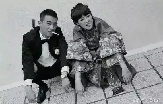 吸烟图片伤感男，吸烟男生头像微信（发哥释行宇抽烟显霸气）