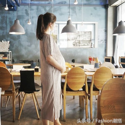 怀孕的女生在孕期也要优雅漂亮，都有哪些穿搭推荐呢，怀孕的女生在孕期也要优雅漂亮（怀孕了怎么穿都觉得难看）