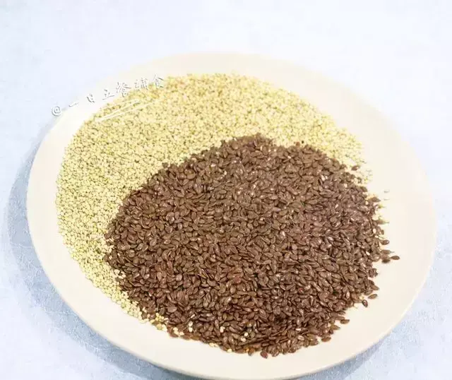 黄金亚麻籽粉的功效与作用，亚麻籽粉的作用与功效（均衡营养少不了亚麻籽）