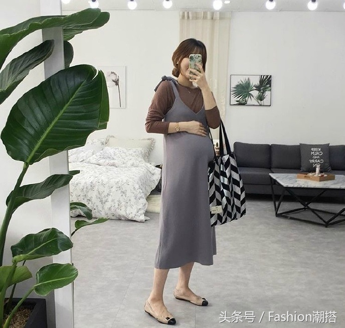 怀孕的女生在孕期也要优雅漂亮，都有哪些穿搭推荐呢，怀孕的女生在孕期也要优雅漂亮（怀孕了怎么穿都觉得难看）