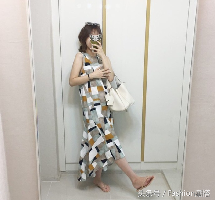 怀孕的女生在孕期也要优雅漂亮，都有哪些穿搭推荐呢，怀孕的女生在孕期也要优雅漂亮（怀孕了怎么穿都觉得难看）