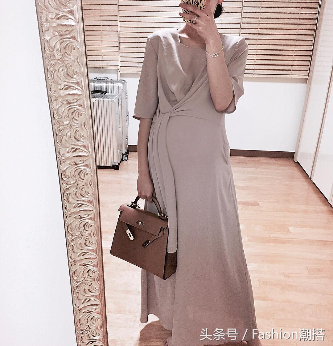 怀孕的女生在孕期也要优雅漂亮，都有哪些穿搭推荐呢，怀孕的女生在孕期也要优雅漂亮（怀孕了怎么穿都觉得难看）