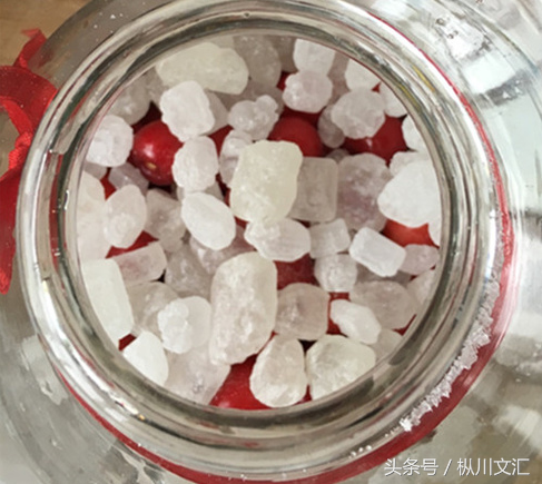 樱桃泡酒的功效与作用，樱桃酒功效有哪些（樱桃酒的功效？有哪些）