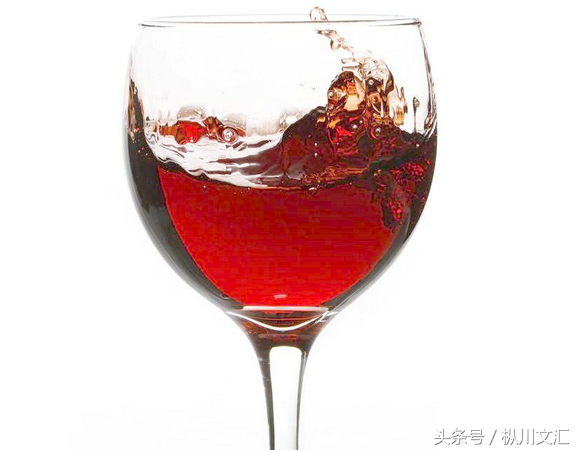 樱桃泡酒的功效与作用，樱桃酒功效有哪些（樱桃酒的功效？有哪些）