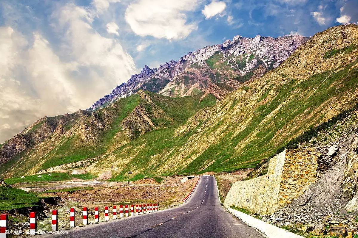 青海湖环湖多少公里，青海湖自驾旅游攻略（自驾青海湖环湖公路详细攻略）