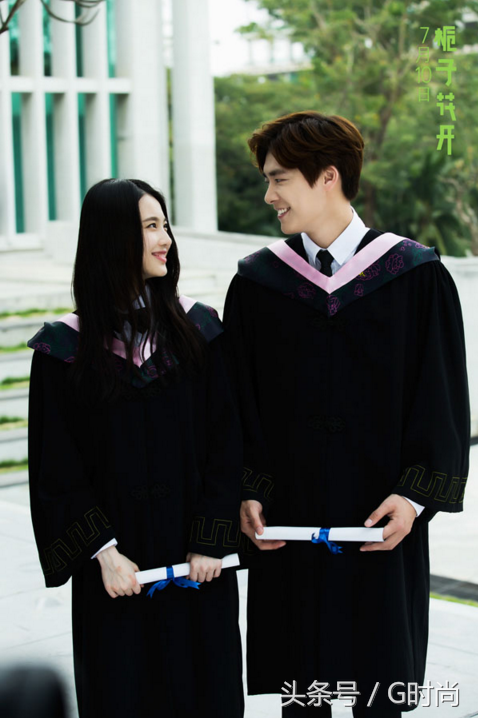 学士服领子颜色，学士服颜色（大学毕业季穿的学士服你了解多少）