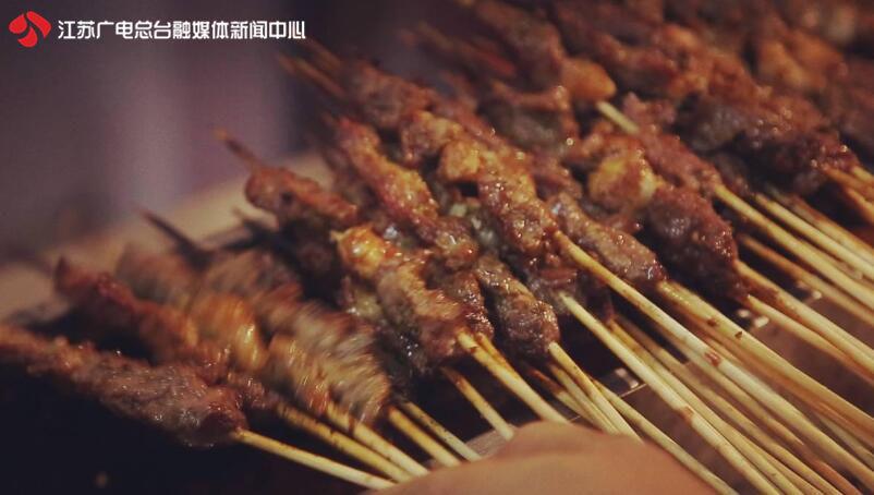 老鼠肉冒充羊肉，教你如何辨别老鼠肉假冒的羊肉（男子吃烧烤后身体不适）