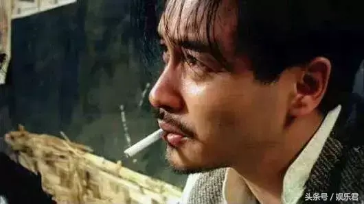 吸烟图片伤感男，吸烟男生头像微信（发哥释行宇抽烟显霸气）