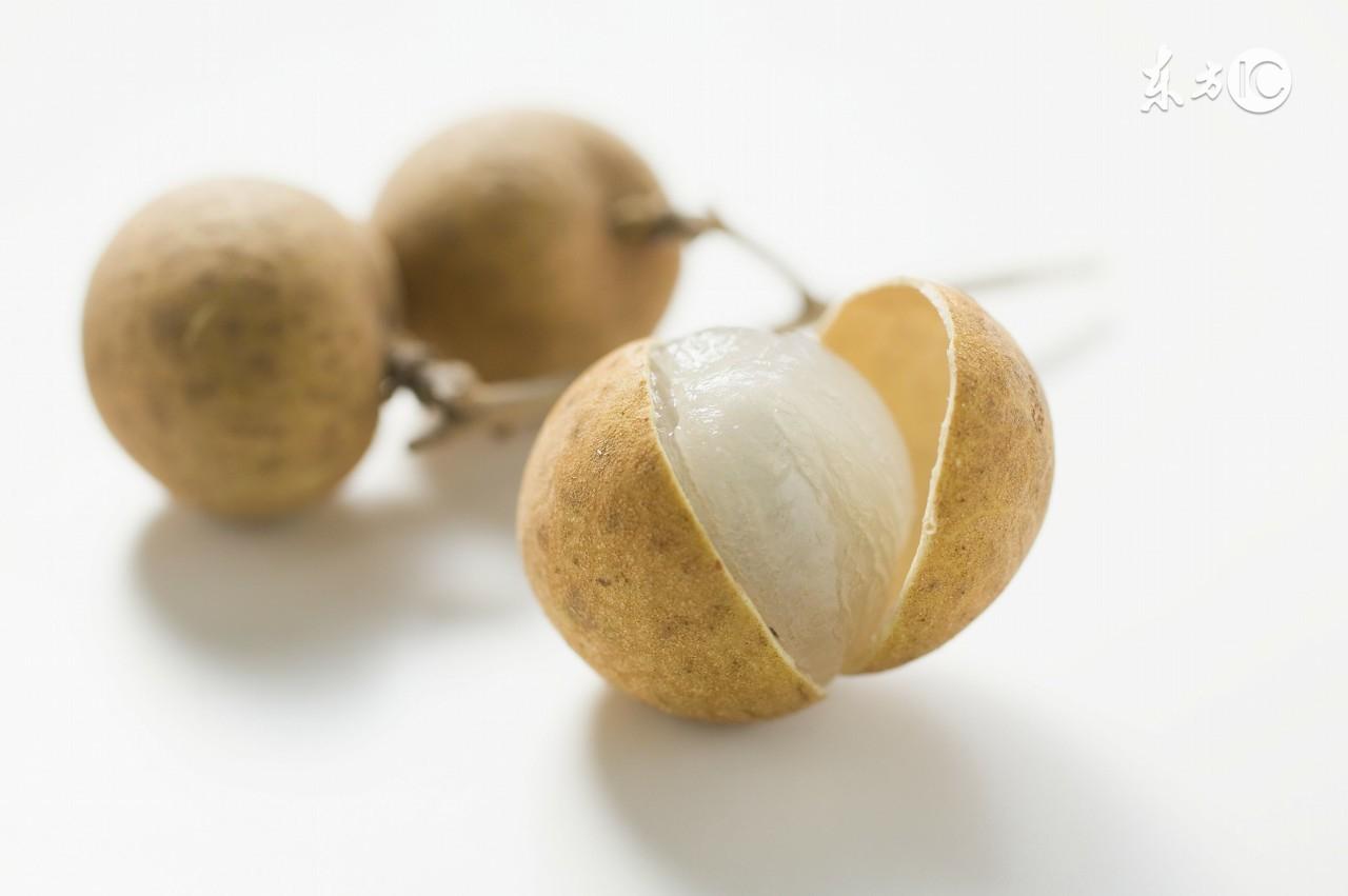 孕妇可以吃杏子吗?孕中期，孕中期孕妇可以吃杏吗（孕期这样的水果才吃的放心）