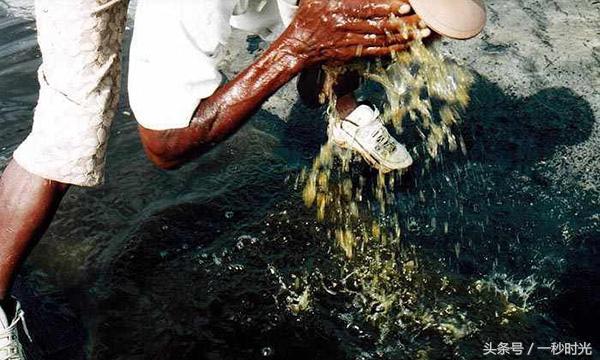 天然沥青湖在哪个国家，世界上最神奇的湖