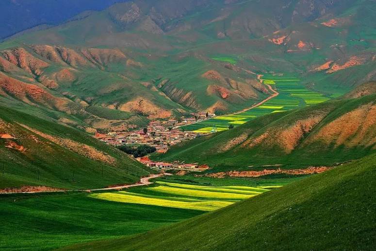 青海湖环湖多少公里，青海湖自驾旅游攻略（自驾青海湖环湖公路详细攻略）