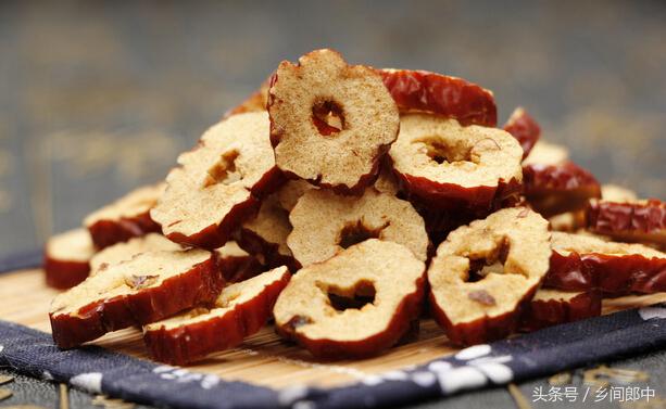 三伏天喝姜枣茶，入伏后可以喝姜枣茶吗（比绿豆汤更适合夏天喝的汤水——姜枣茶）