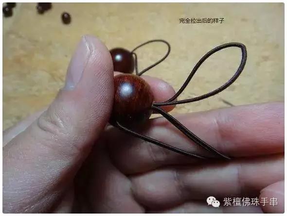 串珠手链怎么打结，佛珠手链打结（有了这个穿珠打结图解）