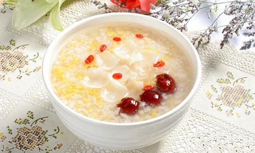 麦片粥简单做法，麦片和燕麦片的区别（几种不同的燕麦粥做法）