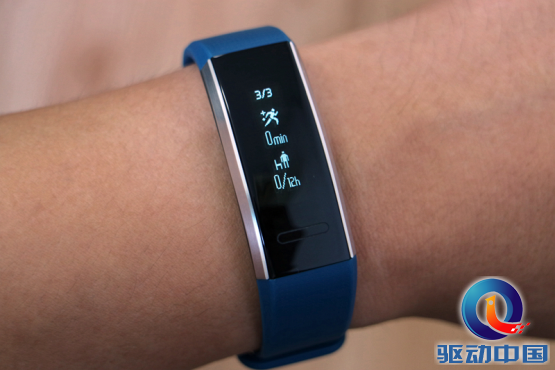 华为运动手环使用方法是什么，华为运动手环怎样使用（华为运动手环上手体验）