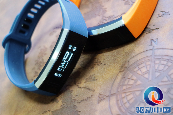 华为运动手环使用方法是什么，华为运动手环怎样使用（华为运动手环上手体验）