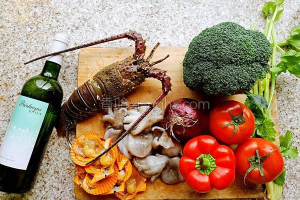 西班牙海鲜饭的做法，西班牙海鲜饭的做法图片（西班牙海鲜饭）