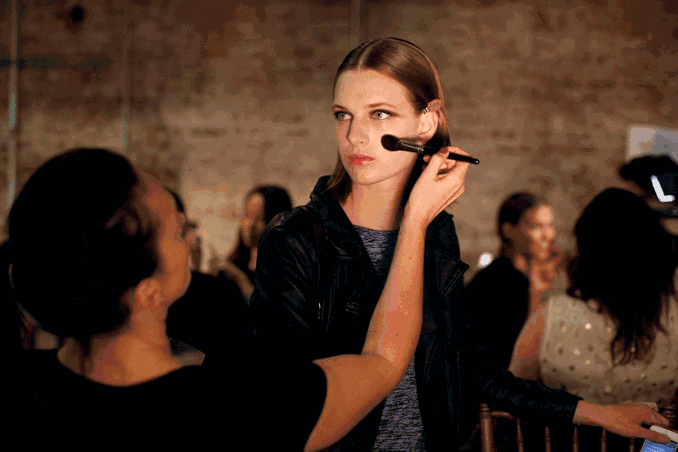 除螨仪吸出来的粉末是什么，除螨仪是智商税吗（你以为晒被子就能杀死螨虫）