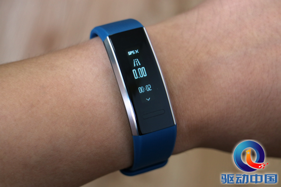 华为运动手环使用方法是什么，华为运动手环怎样使用（华为运动手环上手体验）