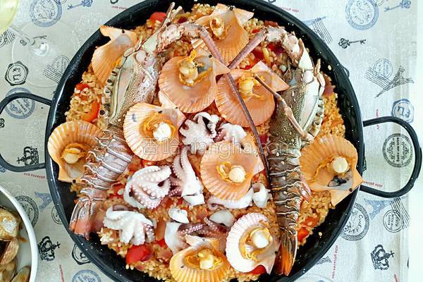 西班牙海鲜饭的做法，西班牙海鲜饭的做法图片（西班牙海鲜饭）