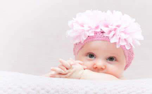 我女儿叫刘湘怡请问叫什么小名好，刘湘子女介绍（好听接地气的宝宝小名大全）