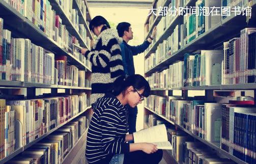 大学生毕业总结内容，大学生个人总结（一个大学应届毕业生的自我总结）