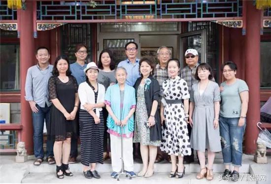 玛瑞亚玛瑞亚什么歌，玛瑞亚玛瑞亚什么歌英文的抖音（中文版《想变成人的猫》好在哪）