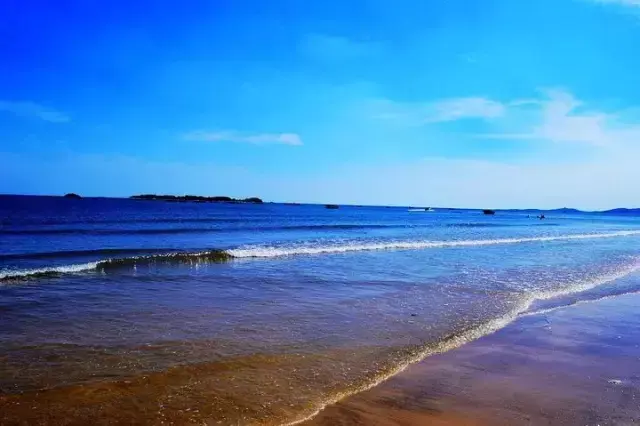 威海最美海岸线在哪里，青岛、威海海岸线哪个长（带你触摸最美夏日时光）