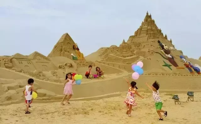 威海最美海岸线在哪里，青岛、威海海岸线哪个长（带你触摸最美夏日时光）