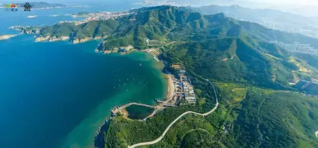 威海最美海岸线在哪里，青岛、威海海岸线哪个长（带你触摸最美夏日时光）