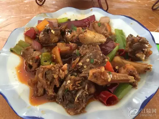 三尺竹杆挂江陵，三尺竹杆挂江陵是什么意思（江陵民间饮食文化及习俗特色）