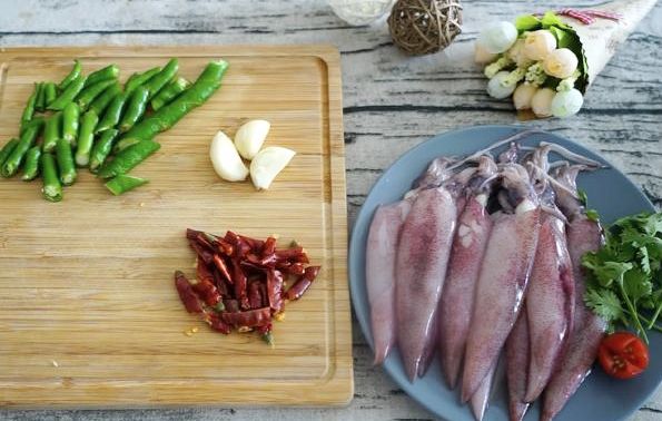 海兔子怎么做好吃，海兔怎么做好吃（辣炒海兔比红烧的好吃）