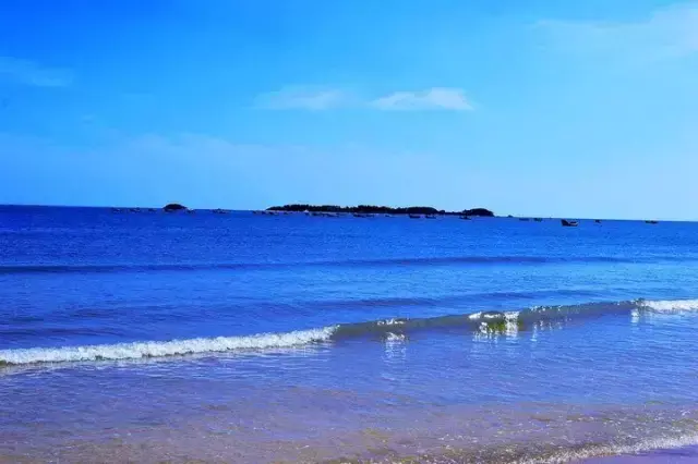 威海最美海岸线在哪里，青岛、威海海岸线哪个长（带你触摸最美夏日时光）