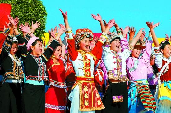 独龙族有什么风俗习惯，独龙族的风俗有哪些（蒙古族客人不能坐西炕）