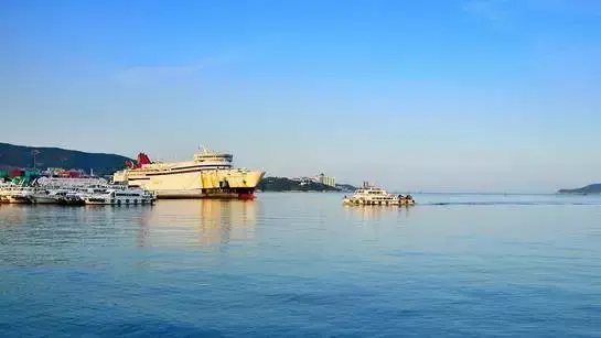 威海最美海岸线在哪里，青岛、威海海岸线哪个长（带你触摸最美夏日时光）