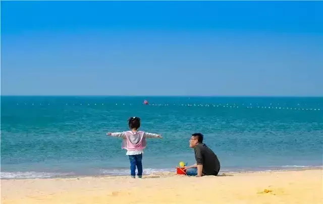 威海最美海岸线在哪里，青岛、威海海岸线哪个长（带你触摸最美夏日时光）