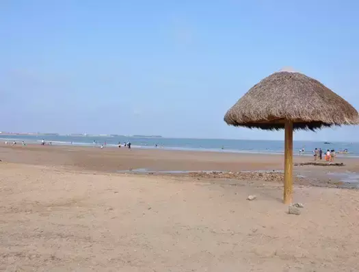 威海最美海岸线在哪里，青岛、威海海岸线哪个长（带你触摸最美夏日时光）