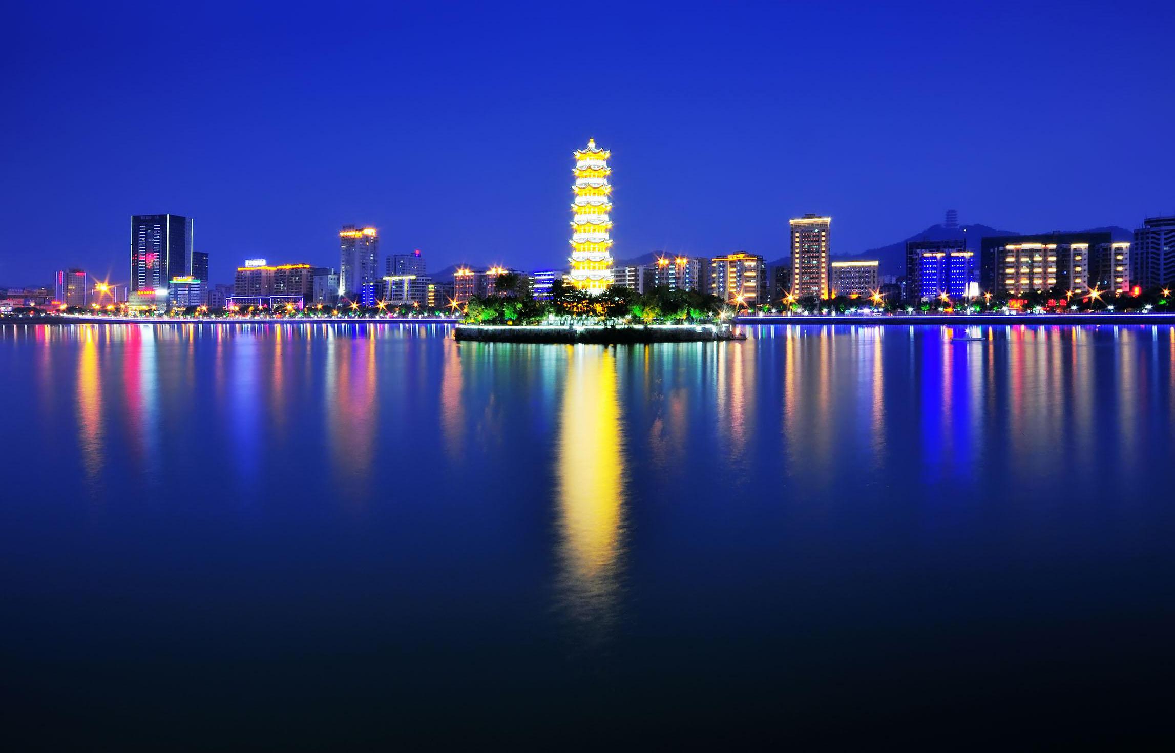 室内设计就业前景如何，女生学室内设计就业前景如何（未来发展和就业前景如何）