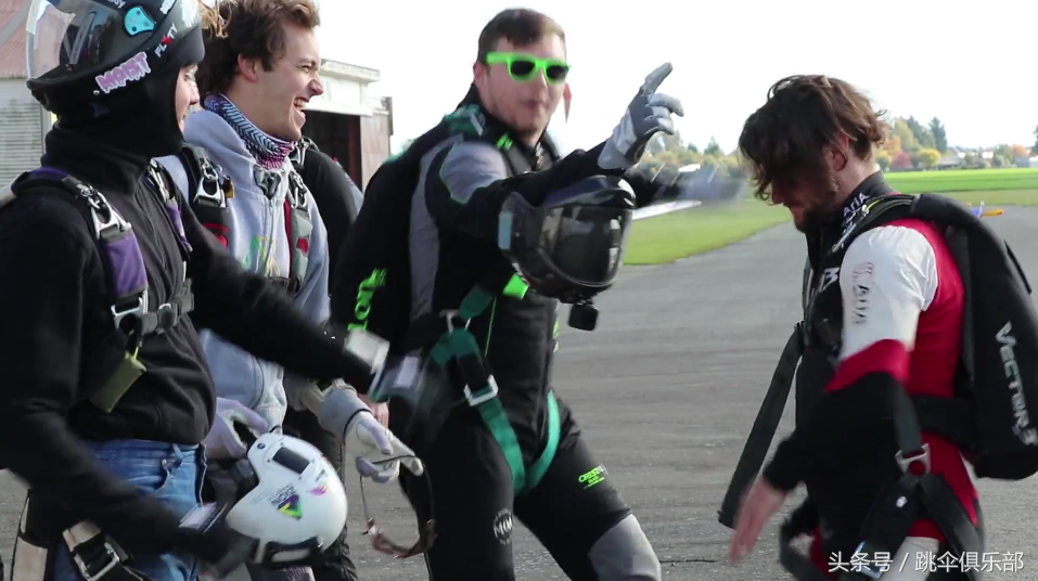 跳伞对身体要求及条件，跳伞对体重要求（说说跳伞必须要懂的8件事）