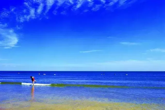 威海最美海岸线在哪里，青岛、威海海岸线哪个长（带你触摸最美夏日时光）