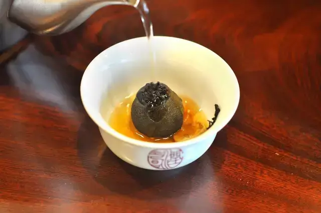 普洱茶小青柑普洱茶怎么喝，小青柑普洱茶怎样泡（史上最强小青柑泡法大全）