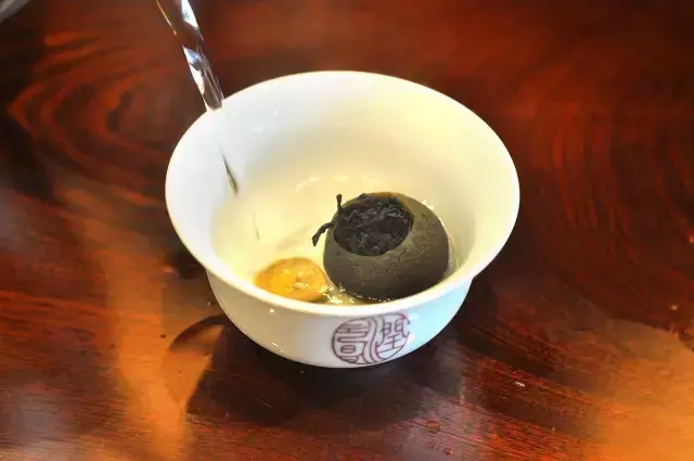 普洱茶小青柑普洱茶怎么喝，小青柑普洱茶怎样泡（史上最强小青柑泡法大全）