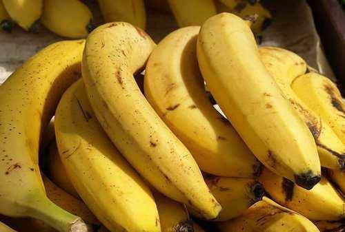 香蕉不能和什么一起吃，食物相克大全表（快通知家人不要再这么吃了）