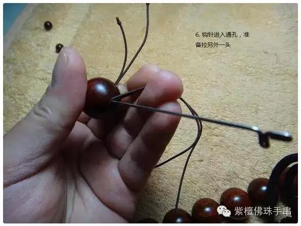 串珠手链怎么打结，佛珠手链打结（有了这个穿珠打结图解）