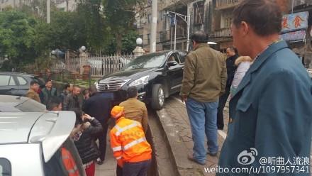 车牌桂f是哪里的车，桂f车牌是哪里的车牌号码（这样倒车也是醉的，事发南宁）